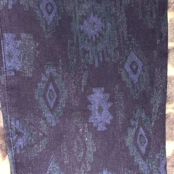 Pants - Picture 4 of 7